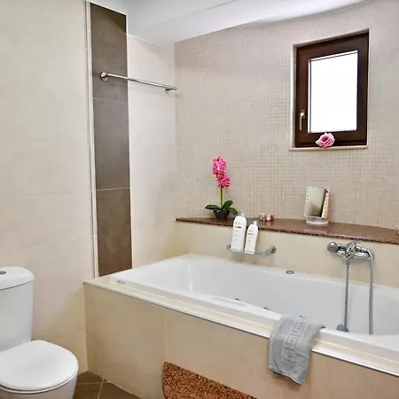 Erato Superior Villa Kremastí