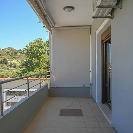 Villa Erato Superior Kremastí
